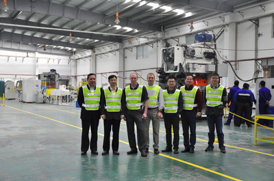 強(qiáng)強(qiáng)聯(lián)手，共探金屬包裝新未來 美國(guó)波爾制罐集團(tuán)再度到訪斯萊克考察與技術(shù)交流